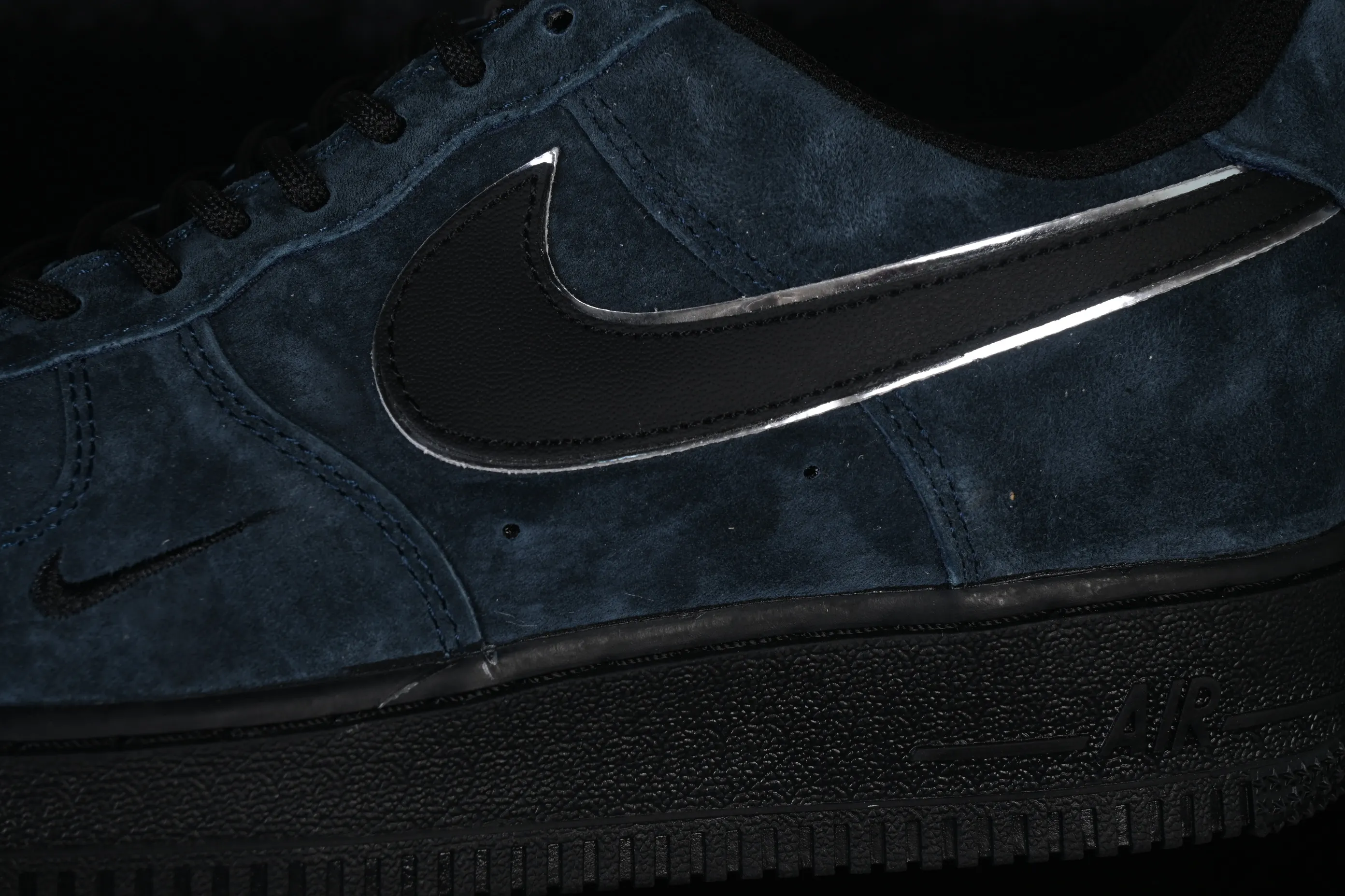 All categories Nk Air Force 1 Air Force series Nk Air Force 1 Low Air Force low-top Nike Air Force 1'07 Low Dark blue black Full suede Air Force low-top casual sneakers ZH0316-157